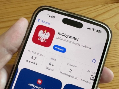Ledwo, ale zdążył. Andrzej Duda podpisał ustawę. Nowe funkcje w mObywatelu szczególnie ucieszą kierowców