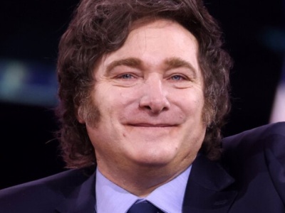 Javier Milei sprawnie rozmontowuje państwo opiekuńcze, spada inflacja