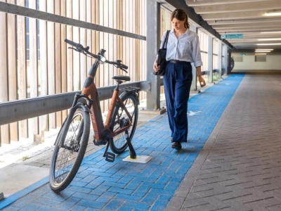 Tiler Compact. To prawdziwa rewolucja w ładowaniu e-bike’ów