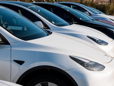 Tesla z wynikami poniżej oczekiwań