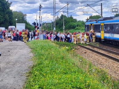 Pożar lokomotywy w Tychach. Ewakuowano 191 osób