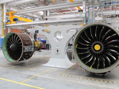 Silniki nowych samolotów LOT z częściami MTU Aero Engines Polska