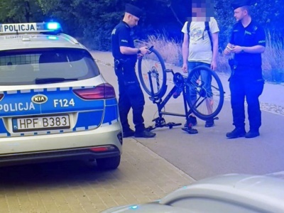 Jechał na rowerze po piwie. Sąd orzekł zakaz prowadzenia pojazdów