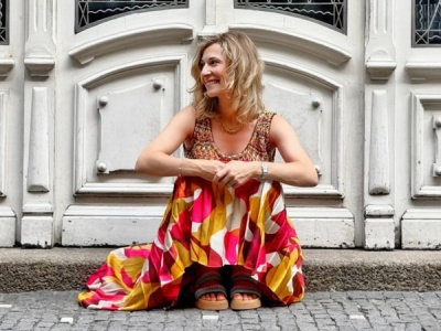 Hanna od roku mieszka w Portugalii, skąd prowadzi firmę. „Spędzam o wiele więcej czasu ze swoim polskim zespołem, niż gdy byłam na stałe w Polsce”