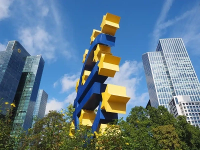 EBC w trybie „wait & see” – stopy bez zmian, euro stabilne. Japonia w opałach