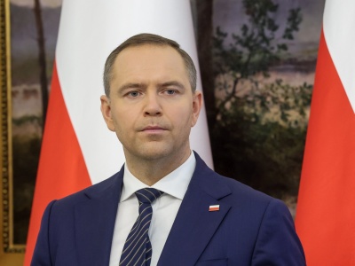 Prezydent elekt Karol Nawrocki obserwuje prace nad nową ustawą medialną