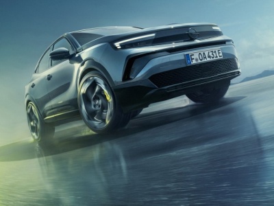 Opel zaprezentował sportową wersję Mokki: GSE ma 280 KM i jest elektrykiem