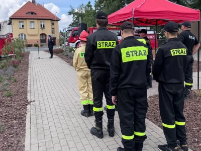 Plac Strażaków Kotliny Jeleniogórskiej. To uhonorowanie poświęcenia wszystkich ratowników