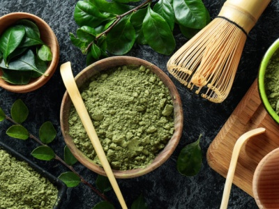 Matcha na wagę złota. Co napędza światową modę na japońską herbatę?