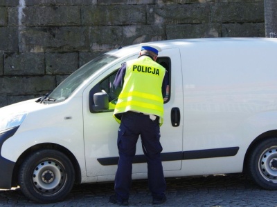 Policja zatrzymuje auta i sprawdza jedną rzecz. Jeśli to masz, możesz stracić dowód rejestracyjny