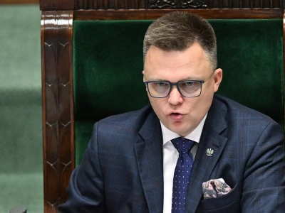 Ruch, który Duda wykonał po słowach Hołowni. Wkrótce spotkanie