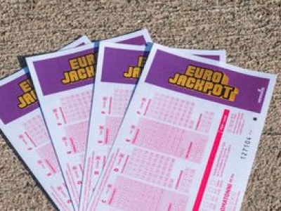 Polak wygrał miliony w Eurojackpot. Oto gdzie kupił zakład