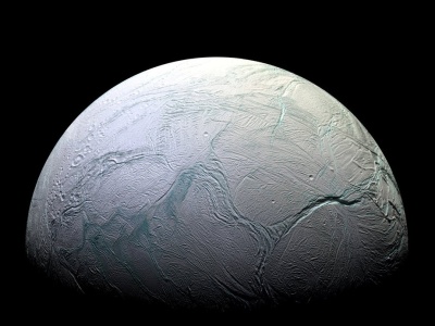 Promienie kosmiczne mogą podtrzymywać życie pod powierzchnią Marsa i innych planet