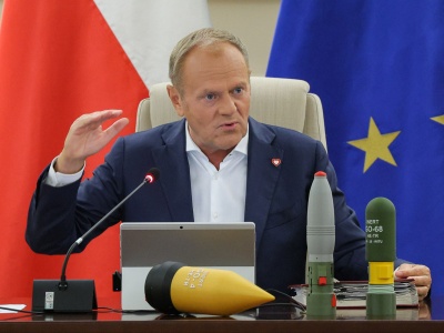 Tusk ogłasza najwyższy stopień gotowości służb.