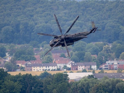 Rozbity śmigłowiec Bundeswehry. Trwają poszukiwania pilota