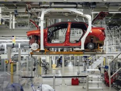 Sceptyczny optymizm europejskich producentów. Tak komentują porozumienie w sprawie ceł