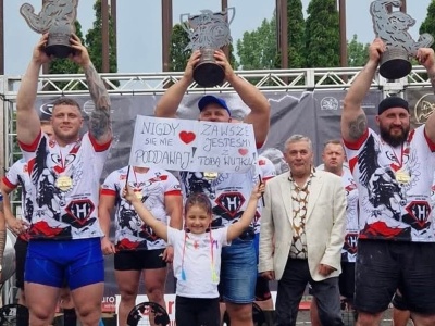 Walczył z bólem i ciężarem. Policjant z Olsztyna na podium Mistrzostw Polski Strongman