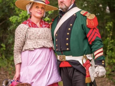 Kamieniec Ząbkowicki. Moda z epoki napoleońskiej wraca! Stylowe spotkanie w cieniu Pałacu Marianny Orańskiej
