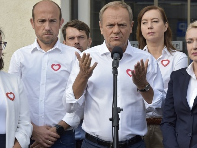 Fatalny obraz PO w tekście Onetu.