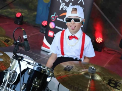 Natan ma 9 lat i gra jak zawodowiec – nowa gwiazda perkusji w disco polo