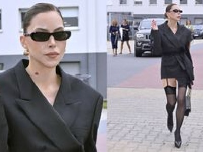 Julia von Stein mknie na ramówkę Polsatu z papierosem w dłoni i prezentuje efekty LIFTINGU TWARZY