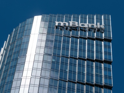 Wysoki zysk mimo problemu frankowego, mBank powoli wychodzi na prostą