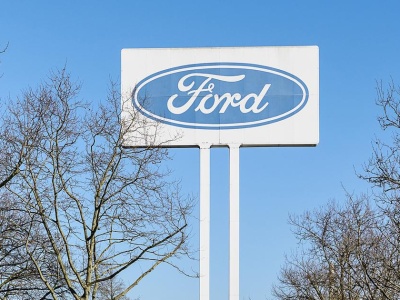 Ford ostrzega przed gwałtownym spadkiem zysków z powodu ceł
