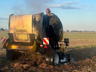 Pożar prasy rolniczej oraz ścierniska