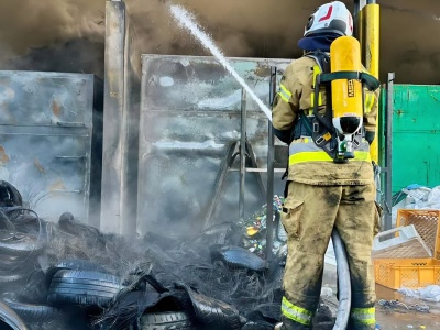 Pożar w Bochni opanowany, służby badają stan powietrza