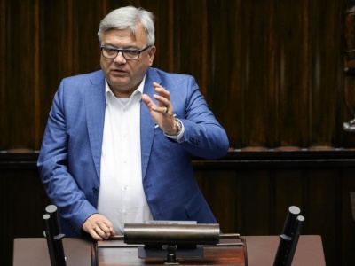 Żona najbogatszego posła KO dostała środki z KPO. Ten tłumaczy: Sprawa jest czysta, nie można się przyczepić