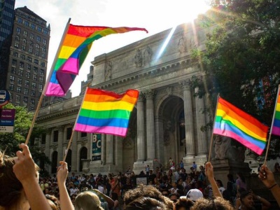 Kanada: propaganda LGBT w niewielkich miastach. Aktywiści LGBT narzucają mieszkańcom swoją ideologię