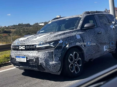 Nowa Dacia Duster w kamuflażu przyłapana w Brazylii. Co tam robiła?