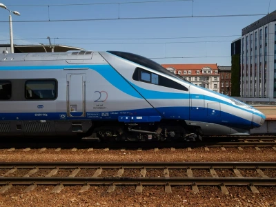 Tanie Pendolino na długi weekend. Bilety można kupić nawet za pół ceny