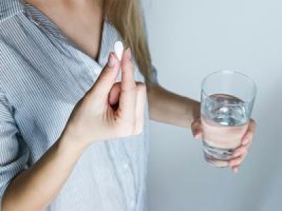 Partner rozpuścił jej w napoju 10 tabletek aborcyjnych. Kobieta skarży jego i dostawcę
