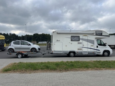 Kamper Citroën 2.2 diesel, drugi Citroën C1 a do tego Starlink, Thermomix i mamy wakacje marzeń!