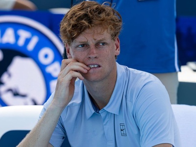 Jannik Sinner przeprosił kibiców. 