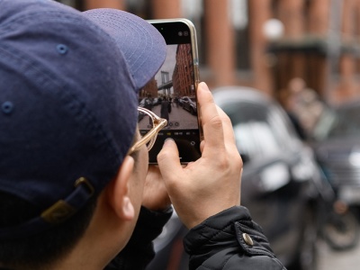 Smartfon nową bronią Białego Domu. Tak Trump robi propagandę z zatrzymań FBI