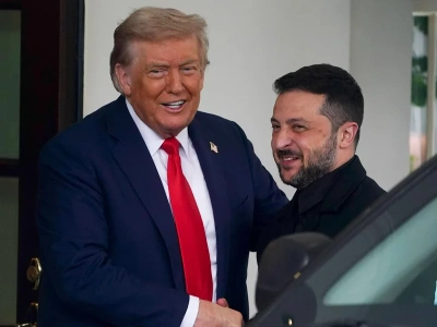 Zełenski przekazał Trumpowi symboliczny prezent