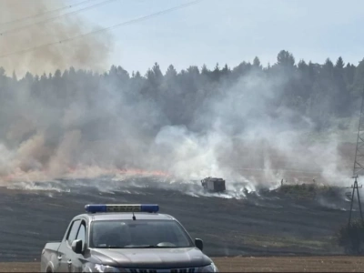 Potężny pożar w Mojeszu. Gęsty dym widać z kilku kilometrów