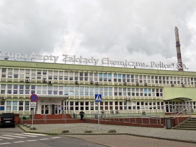 Tragiczny wypadek w zakładach chemicznych w Policach. Nie żyje 53-latek, 20-latek ranny