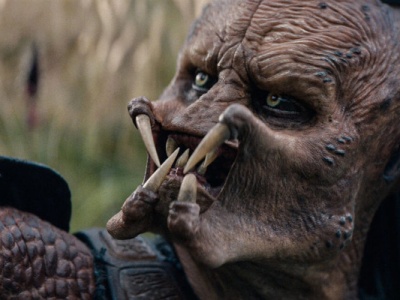 Kim jest Predator z nowego filmu? Takiego łowcy jeszcze nie było!