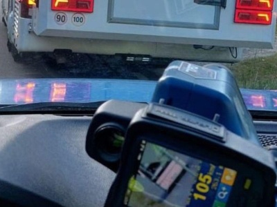 Autobus z pasażerami pędził jak rakieta przez pow. rzeszowski. Kierowca bez prawa jazdy