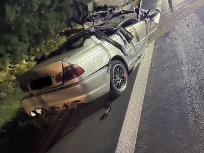 Policjanci wyjaśniają przyczyny wypadku w Lipnie. Kierowca nie żyje, auto stanęło w płomieniach
