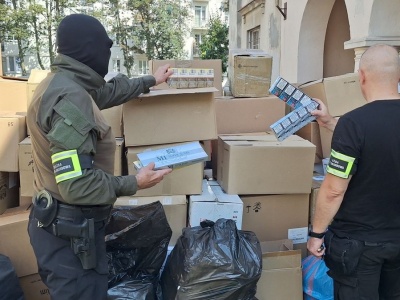 Szokujące znalezisko w Łodzi. Nielegalne papierosy warte fortunę