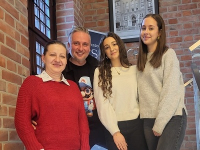 Już w podstawówce, a nawet w przedszkolu, wiedziałem, że chcę zostać lekarzem [ Szkoły i uczelnie ]