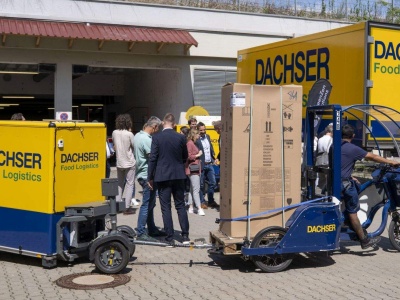 Dachser testuje nowy sposób dostawy. Wykorzysta… rowery-chłodnie
