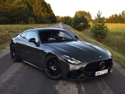 To flagowy Mercedes z napędem RWD. Zaskakuje zużyciem paliwa