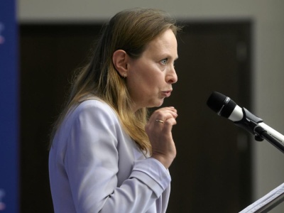 Katarzyna Pełczyńska-Nałęcz powinna odejść z rządu? Jest sondaż