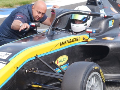 16-latek z Rzeszowa debiutuje w Formule 4. Igor Polak walczył z awariami i deszczem
