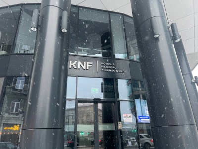 Wymiana ciosów między NIK, a KNF trwa w najlepsze